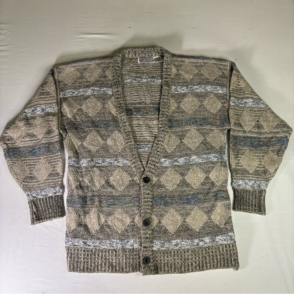 Method Cardigan Vintage Grey/Multicolored Size L Dad Button Sweater. Pre-Owned